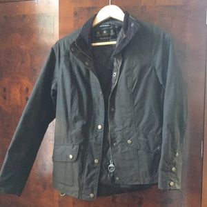 Women’s classic Barbour jacket size 4 olive green